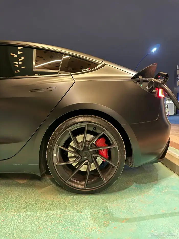 تسلا موديل 3 بيرفورمانس 2025 Tesla Model 3 Performance 2