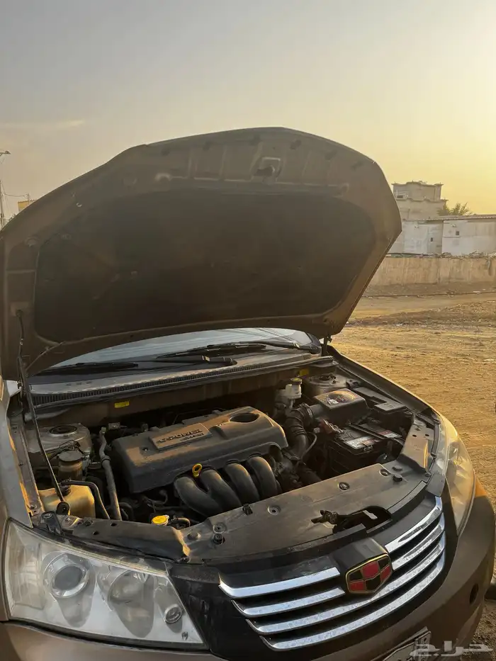 للبيع سيارة جيلي 2012 11