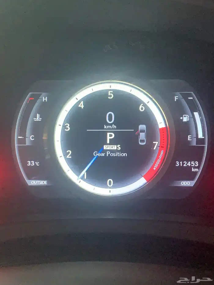 لكزس F سبورت 2015 عبد اللطيف جميل 18