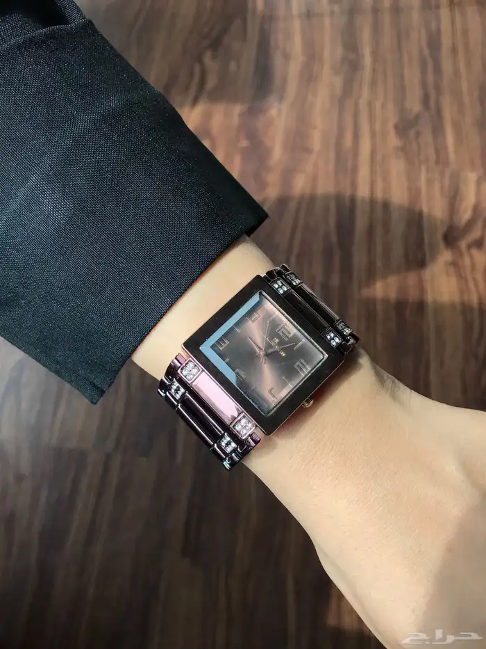 ساعات 50 ريال ضد الماء 15