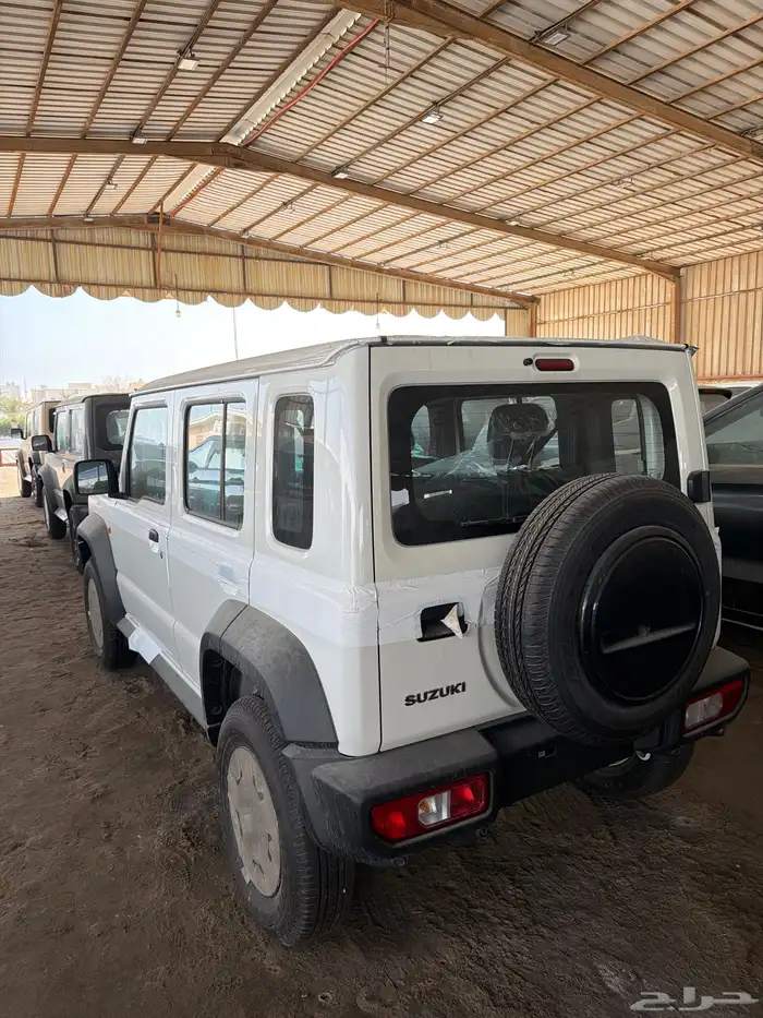 سوزوكي جمني 2026 قير عادي5ابواب ب 81900 عرض شامل ضريبة ابيض 3