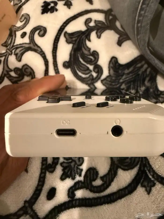 انبيرنيك جهاز العاب محمول باليد 2