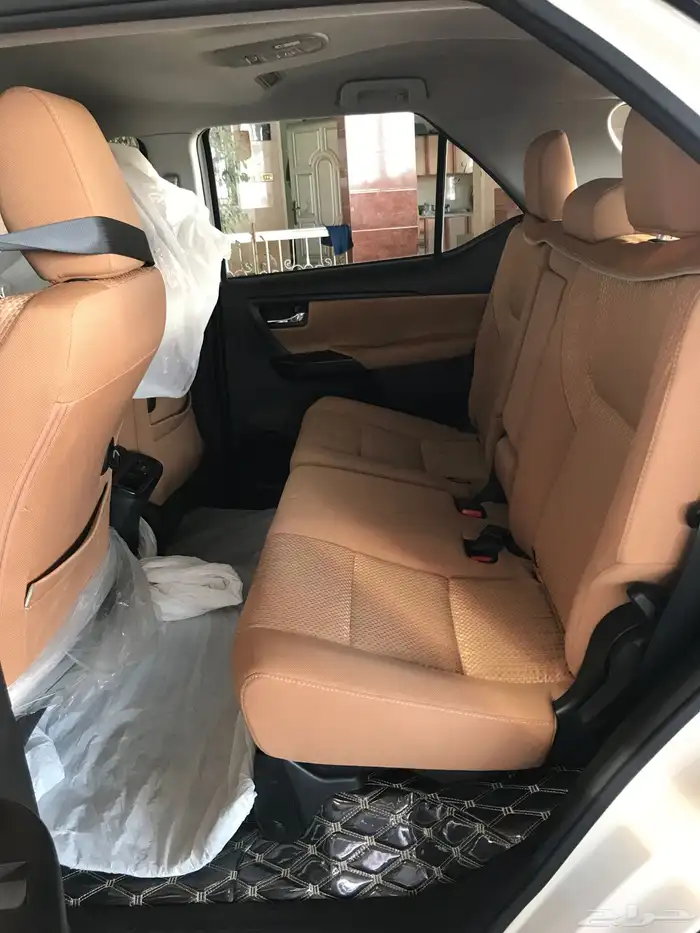 جيب فورتشنر ديزل 2400cc موديل 2022 11