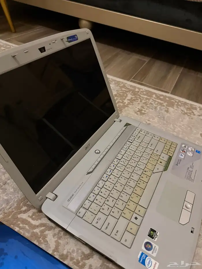 جهازين لابتوب للبيع الاول من نوع ايسر والثاني ديل 2