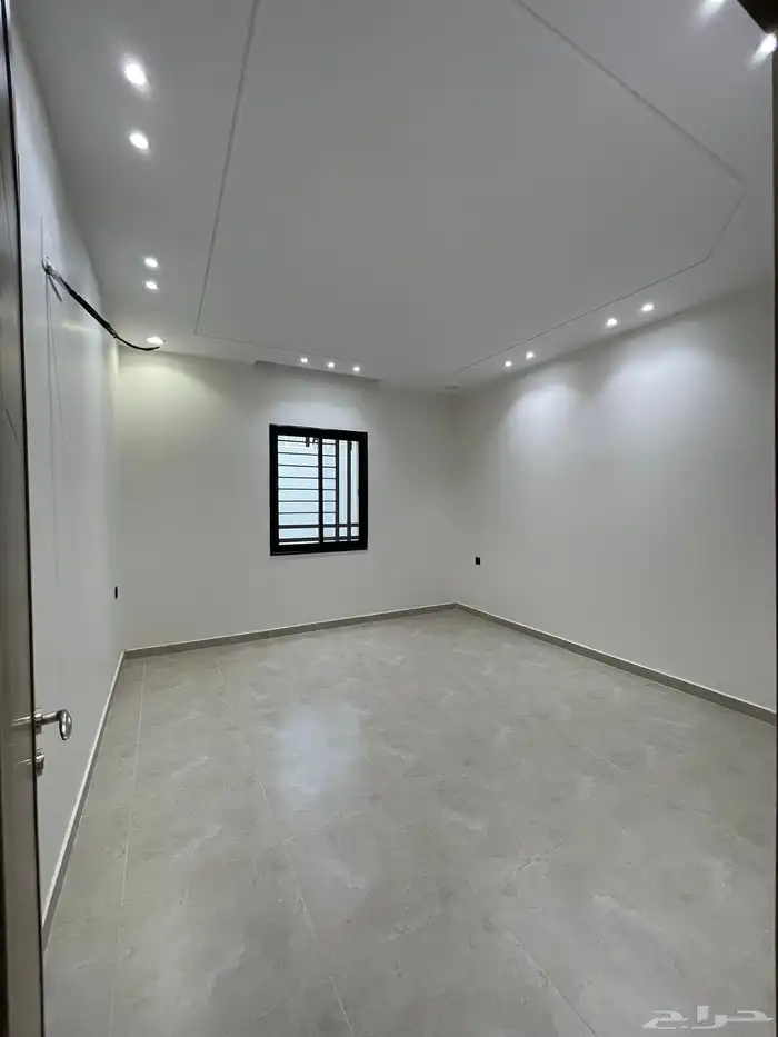 للبيع شقق علويه نظام ادوار بالمحاله ابها بالقرب من الخدمات 15