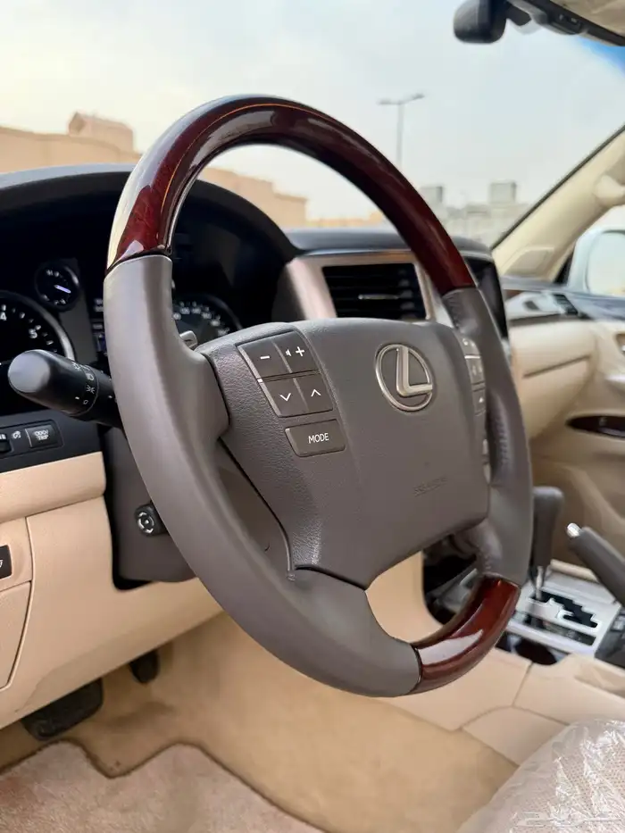 جيب لكزس 2013 DD مخزن شبة جديد 15