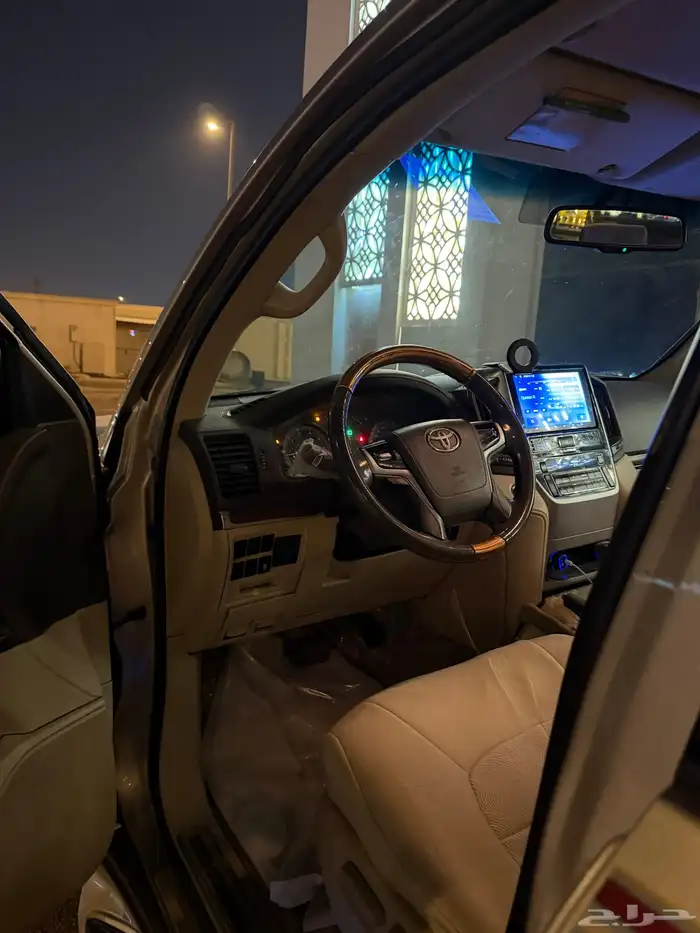 لاندكروزر 2018 11