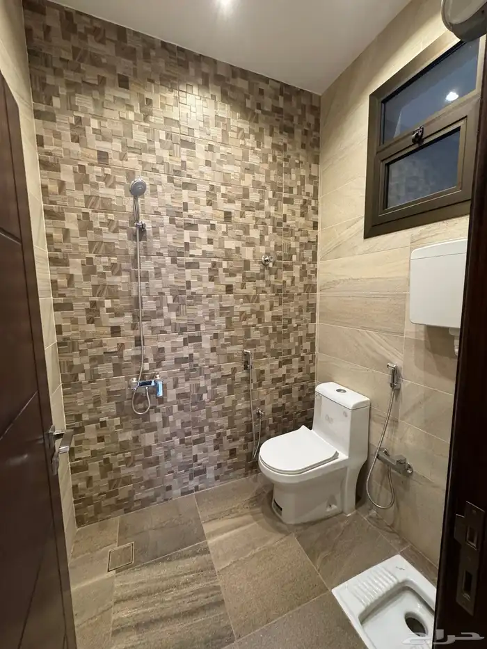 للبيع فيلا مودرن دورين وملحق بحي راقي واصل جميع الخدمات 9