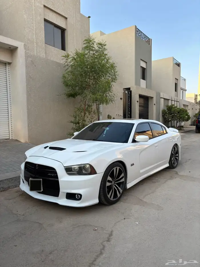 دوج تشارجر 2012 RT ( محول كامل داخلي وخارجلي SRT ) 0
