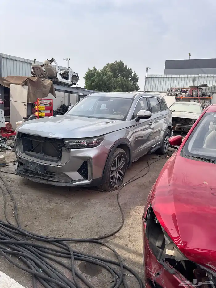 سيارات مصدومه 7