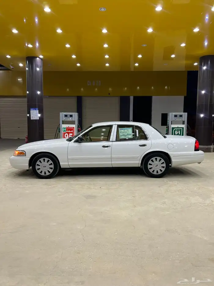 فورد فكتوريا 2011 بوليسي 8