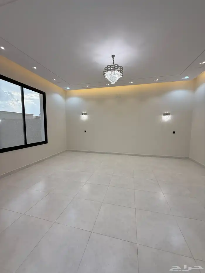 للبيع شقق ارضيه ببايكة سيارة شقق علويه بملحق ابها حي الزهور 5