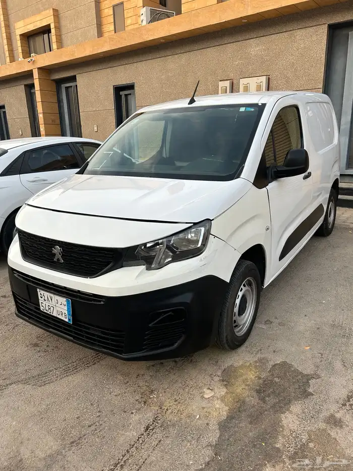 بيجو باص بضائع 2021 للبيع 2