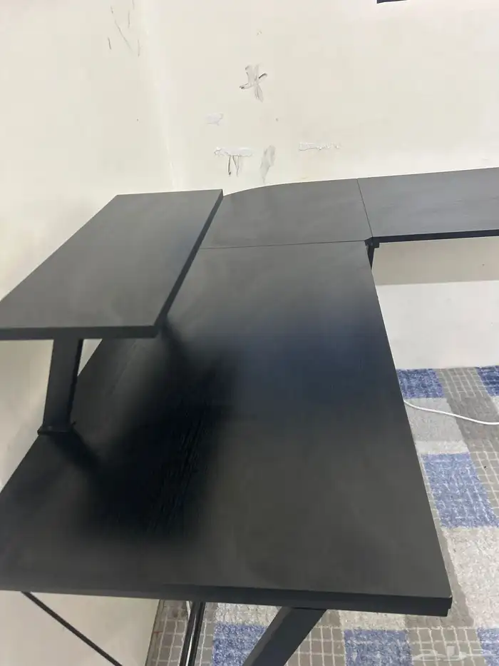 طاولة قمينق اخت الجديده 0