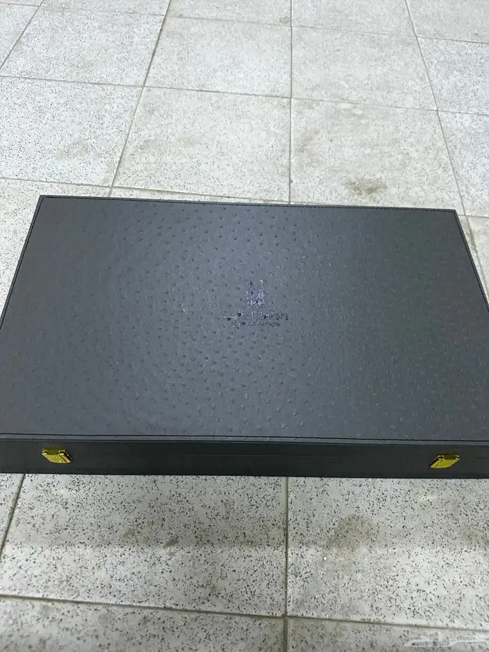 بشوت وهدايا اطقم طيب وعود وسيوف للبيع جملة او تفريد 20