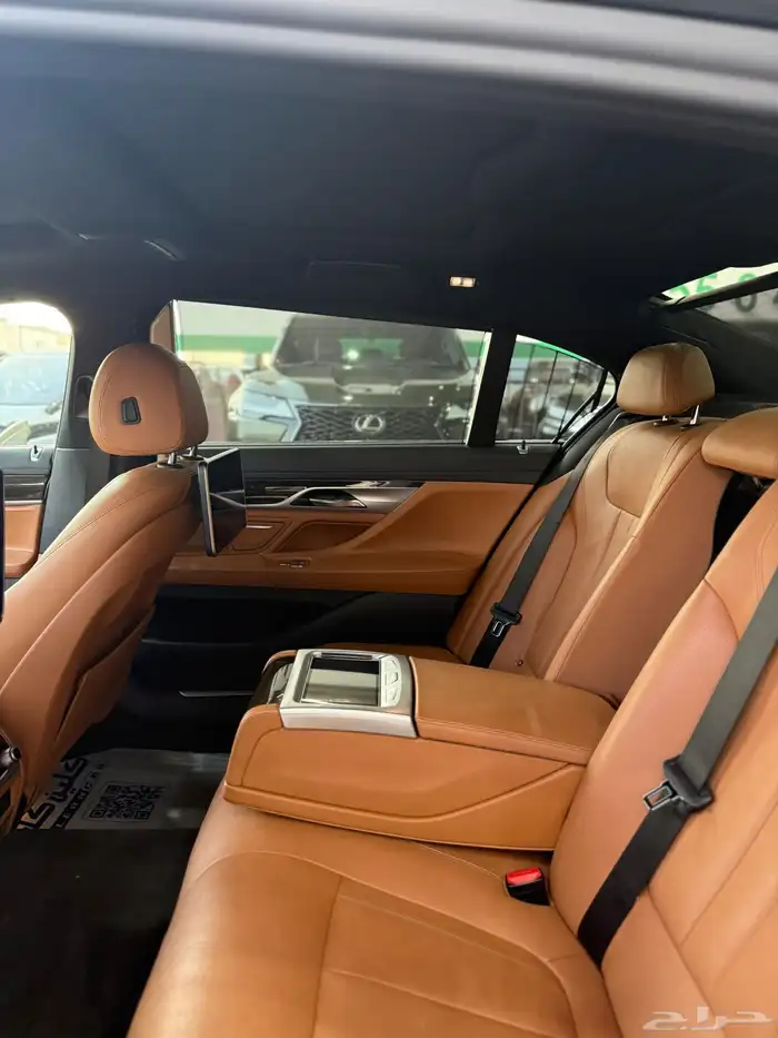 بي ام دبليو - 2018 - 730 - فل كامل - بسعر 85 الف 9