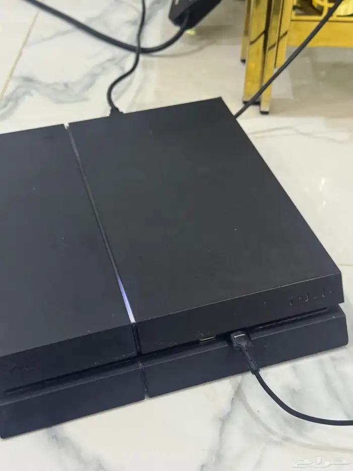 سوني4 مشروط مع يد واسلاكه سوني مافيه شي سوم300 3