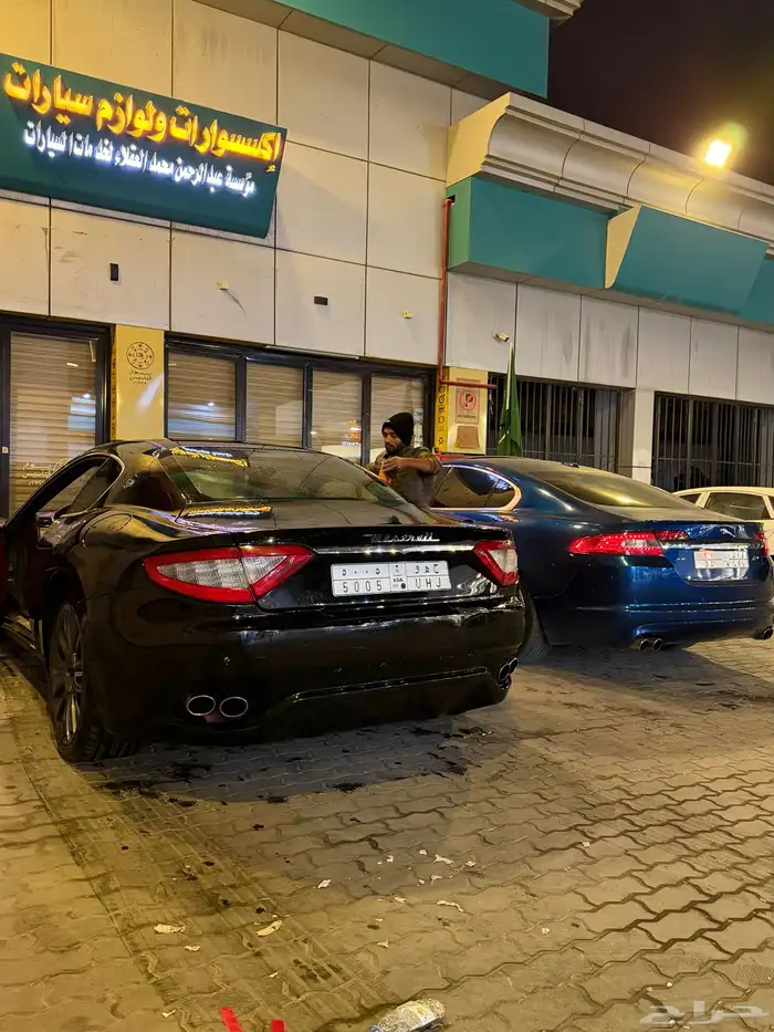 مازراتي جراند توريزمور اس 4.7 2012 المكينة الحمراء مصدومة 9