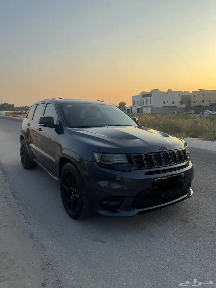 جراند شروكيSRT 2014 12