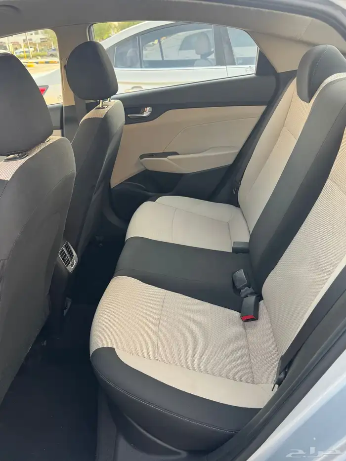 للبيع هونداي اكسنت 2023 16