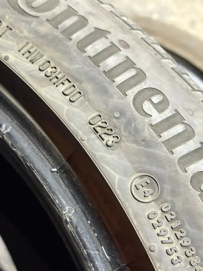 كفرات كونتينتال275 45 22وكالة ديفندر 11