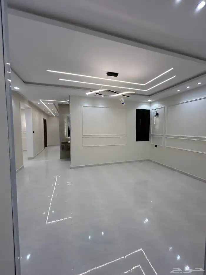 للبيع شقق نظام ادوار في حي الإسكان تشطيبات فاخرة سعر مناسب 22