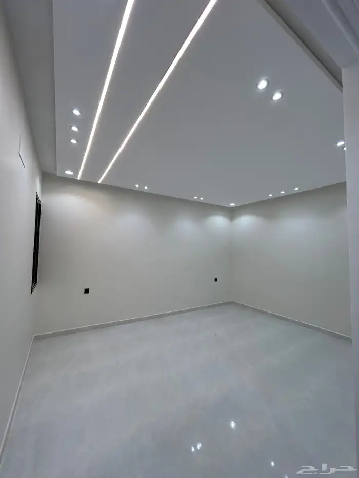 للبيع شقق نظام ادوار في حي الإسكان تشطيبات فاخرة سعر مناسب 8