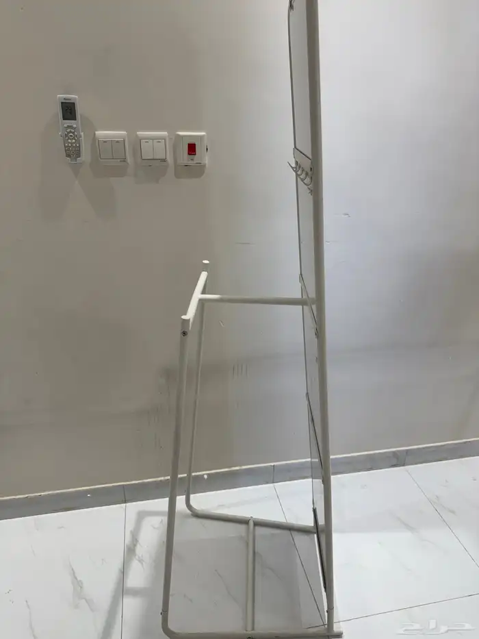 مرايا ايكيا للبيع .. نظيفة 1