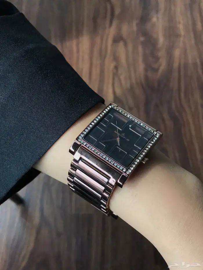 ساعات 50 ريال ضد الماء 19