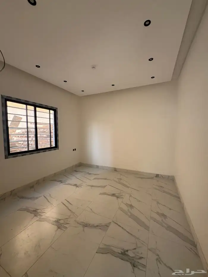 عمارة جديدة م للبيع بحي القادسية 14