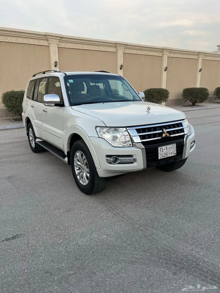 باجيرو 2018 علامه ذهبيه اعلى فئه 4