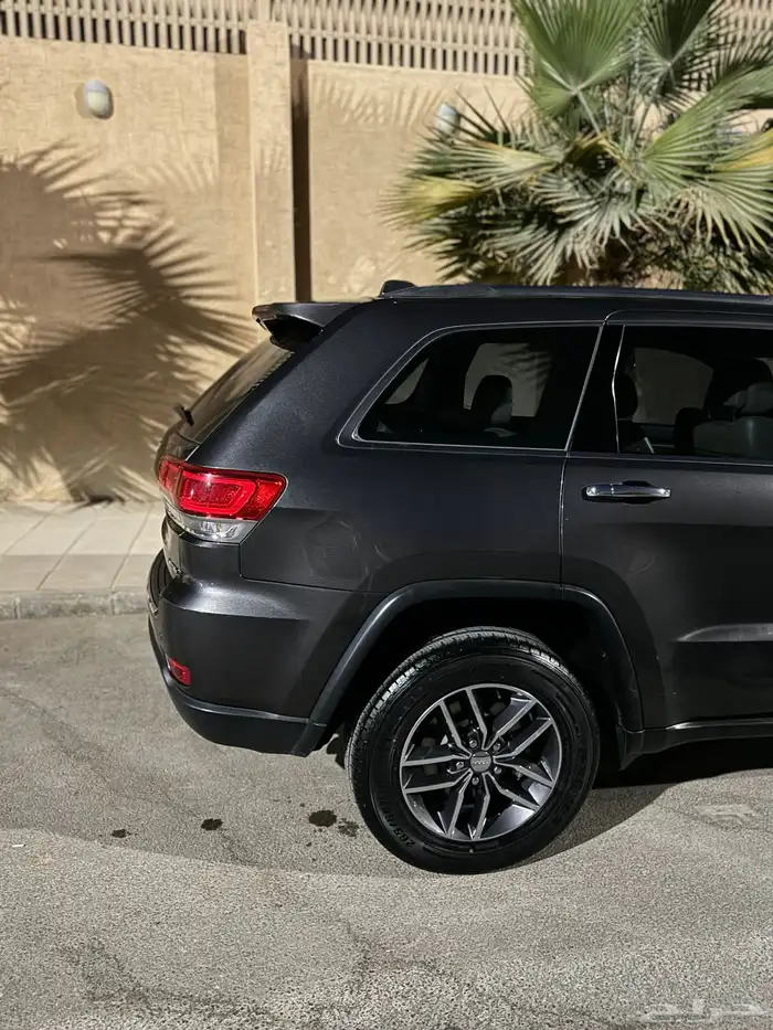 جيب شروكي لميتد 3