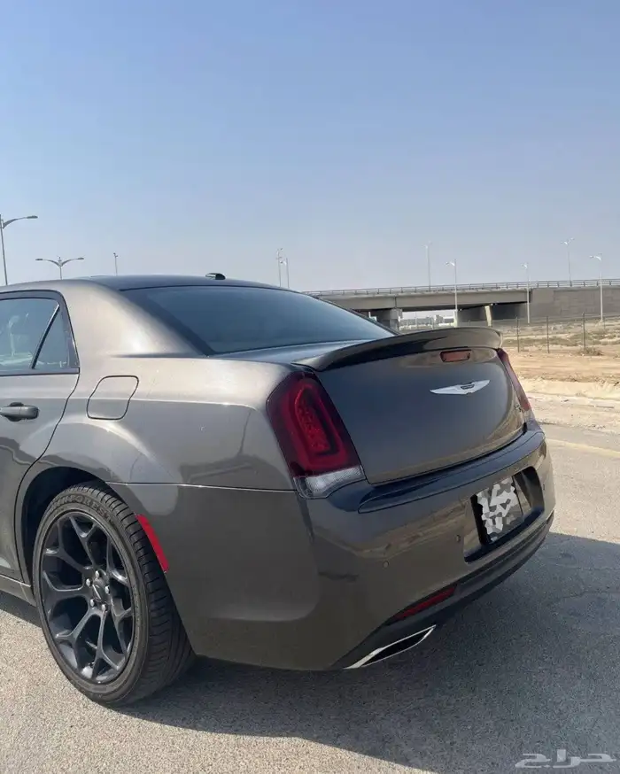 كرايزلر S300 موديل 2022 (فل كامل) 3