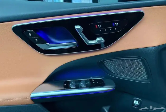 مرسيدس C200 2025 11