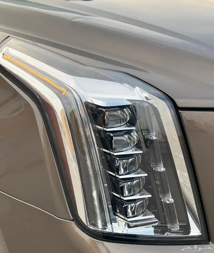 كاديلاك اسكاليد 2015 الدفعة الاخيرة شبه مخزن 9