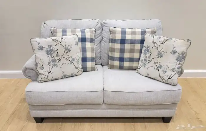 طقم كنب من آشلي امريكي للبيع 1