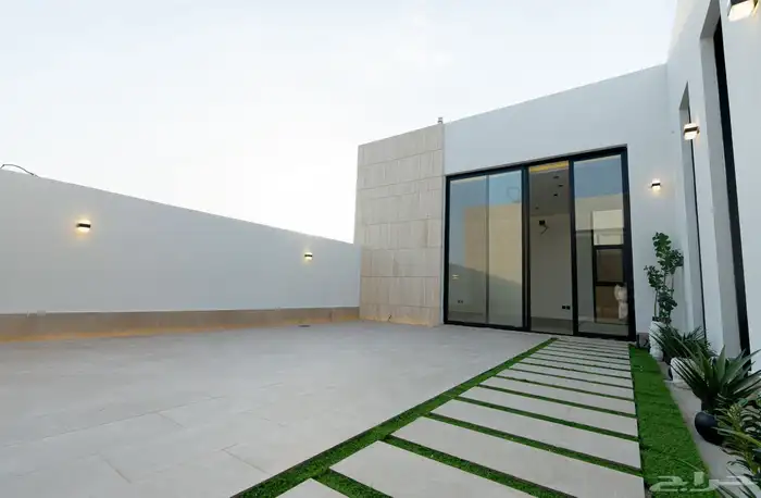 للبيع شقق في حي العارض الرياض 8