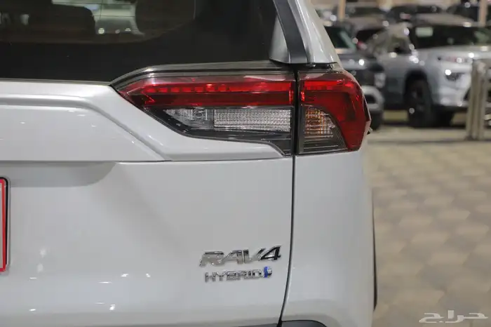 تويوتا راف فور LE هايبرد دبل 2024 شبه جديد 7