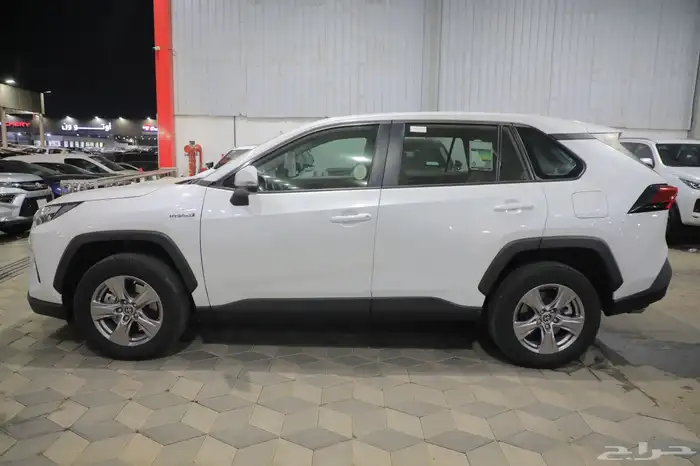 تويوتا راف فور LE هايبرد دبل 2024 شبه جديد 5