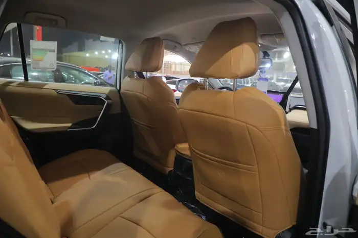 تويوتا راف فور LE هايبرد دبل 2024 شبه جديد 17