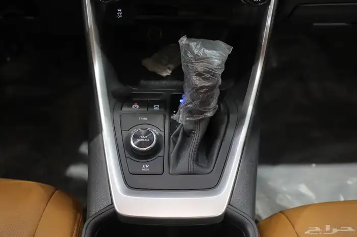 تويوتا راف فور LE هايبرد دبل 2024 شبه جديد 11