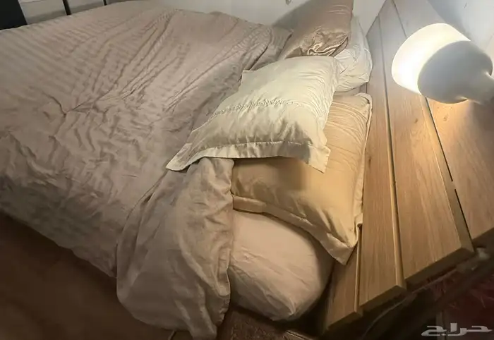 غرفة نوم سرير 180 مع المطرح وتسريحه و2 كومدي ودلاب كورنر 1