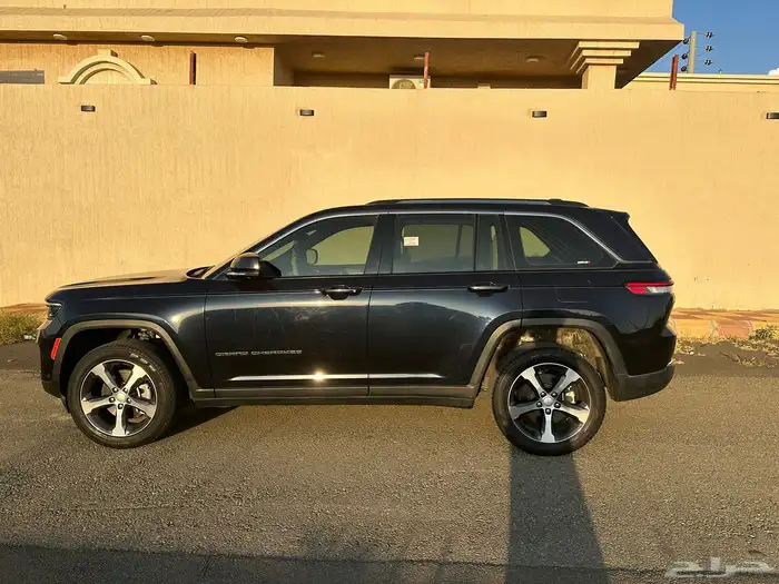 جيب جراند شيروكي 2023 ليمتد بلس 7