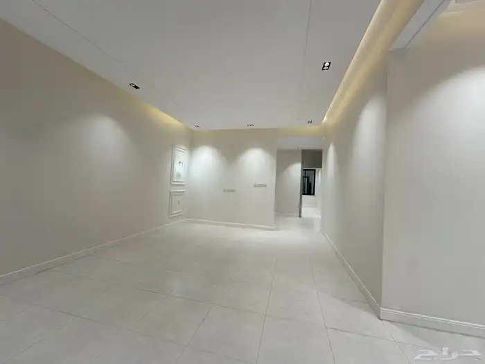 للبيع شقق علوي مساحات شرحه بالقرب من مطار ابها 4