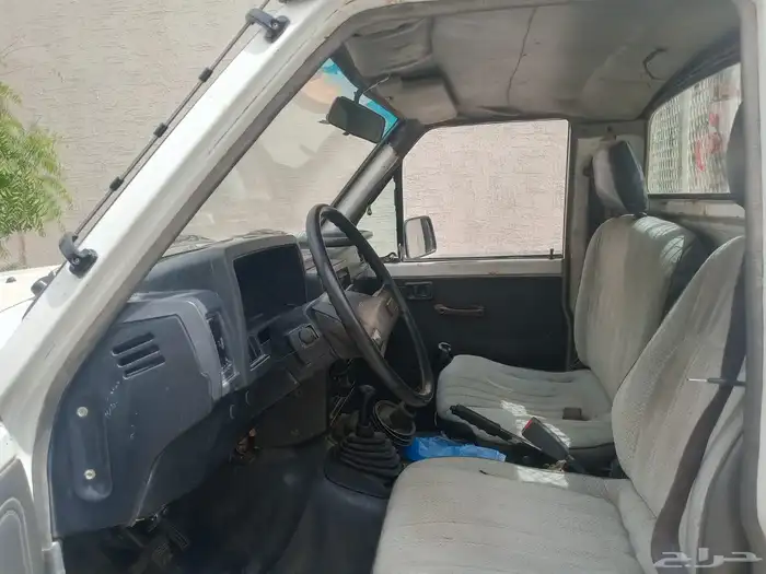 للبيع نيسان شاص بنزين موديل 1997 5