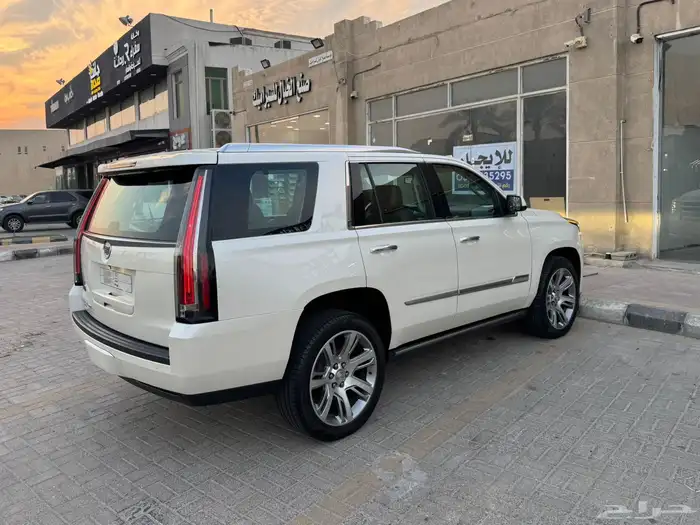 للبيع اسكاليد قصير فل كامل دبل 3