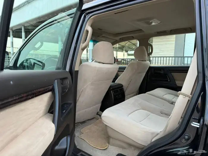 تويوتا - لاند كروزر - 2009 - جير عادي - وكاله 10