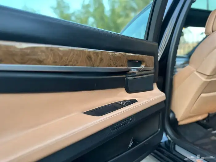 بي ام دبليو750il 37