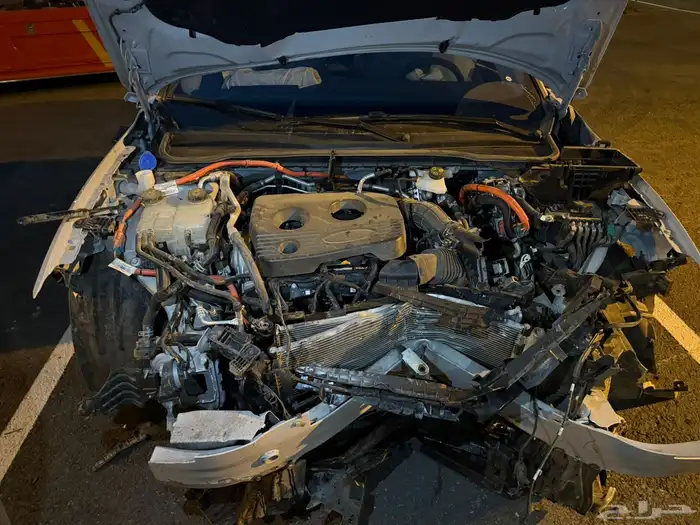 سيارة فورد توريس 2025مصدومة 3