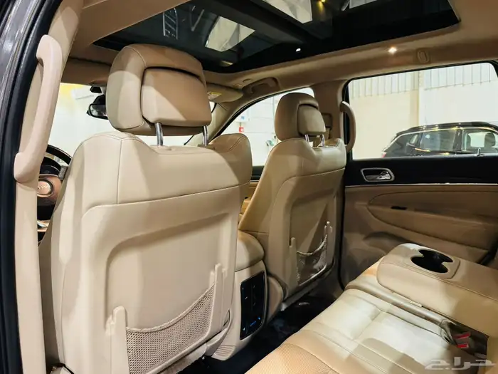 جراند شيروكي 2020 ليمتد ( عرض خاص ) 10